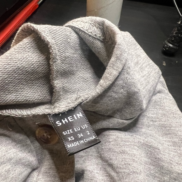 hoodie🤍 - Picture 2 of 2